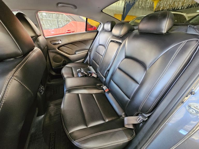 Kia Motors Cerato 1.6 16V  Flex  Aut.