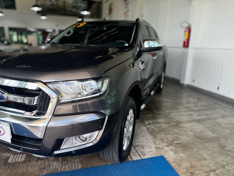 Ford Ranger Limited 3.2 20V 4x4 CD Aut. Dies.