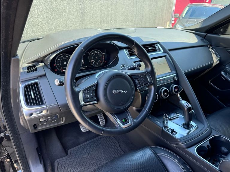 Jaguar E-Pace R-Dynamic SE 2.0 AWD 300cv Aut.
