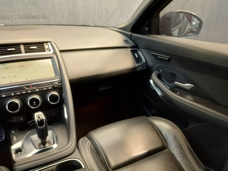 Jaguar E-Pace R-Dynamic SE 2.0 AWD 300cv Aut.