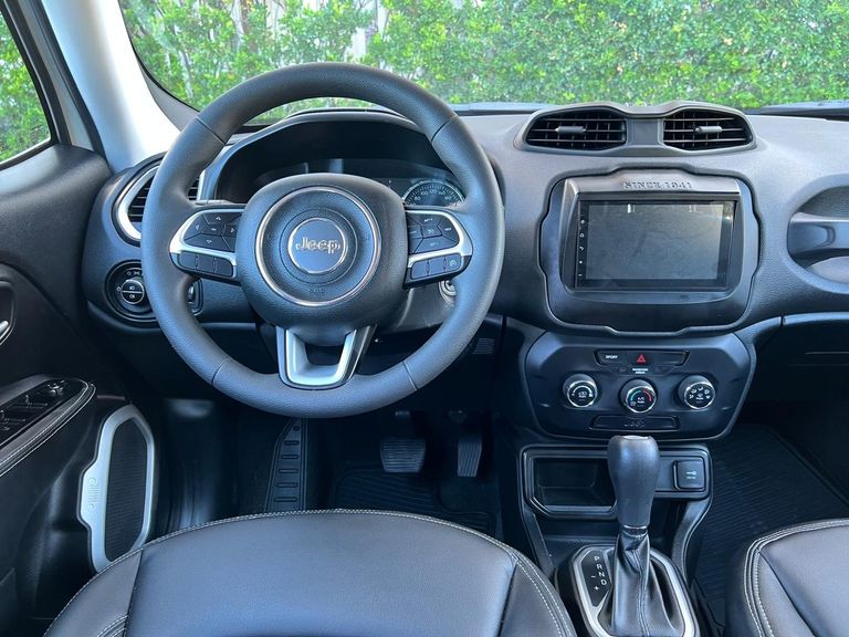 Jeep Renegade Longitude 1.8 4x2 Flex 16V Aut.