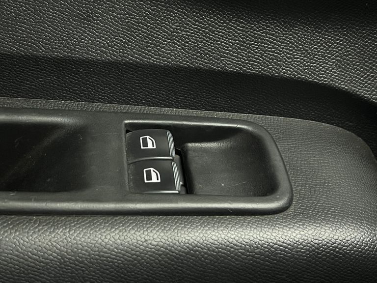 Citroën C3 Feel 1.0 Flex 6V 5p Mec.