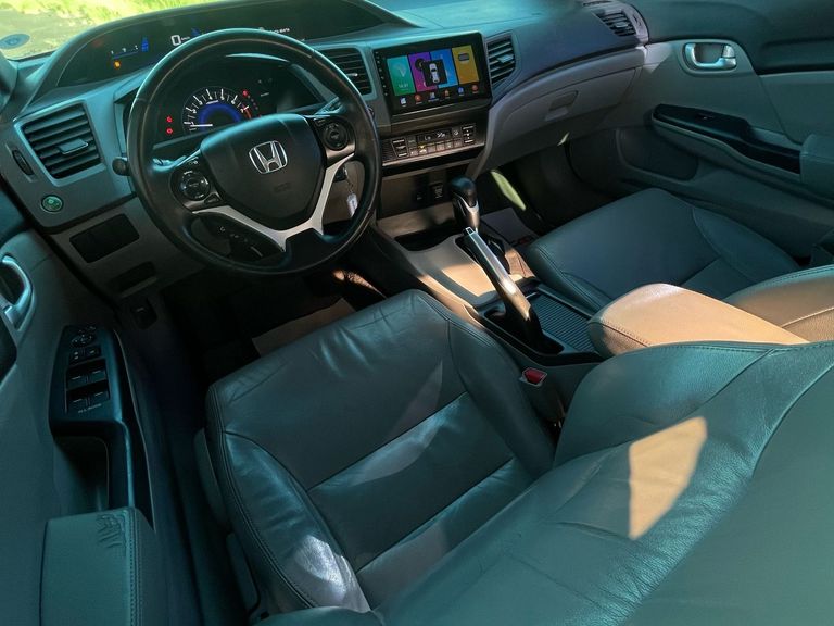 Honda Civic Sedan LXR 2.0 Flexone 16V Aut. 4p