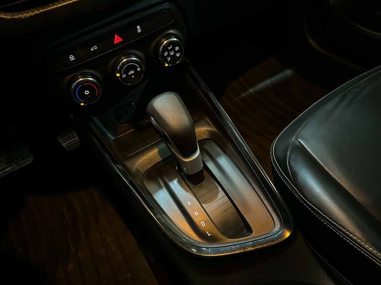 Chevrolet ONIX SEDAN Plus LTZ 1.0 12V TB Flex Aut.