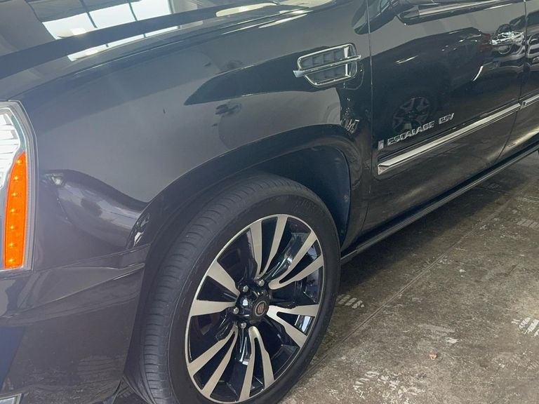 Cadillac ESCALADE ESV -  8 LUGARES