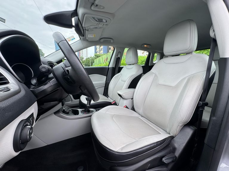 Jeep COMPASS LONGITUDE 2.0 4x4 Dies. 16V Aut.