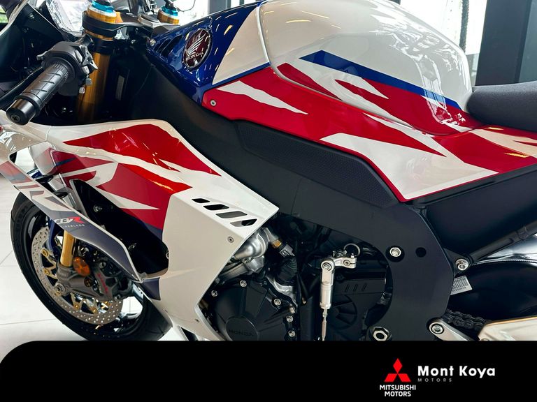 HONDA CBR 1000 RR-R Fireblade SP 30TH EDITION