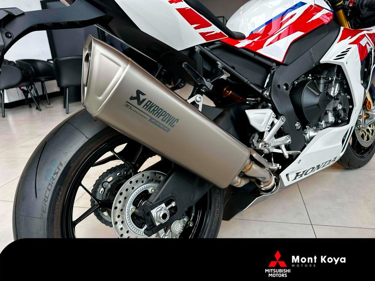 HONDA CBR 1000 RR-R Fireblade SP 30TH EDITION