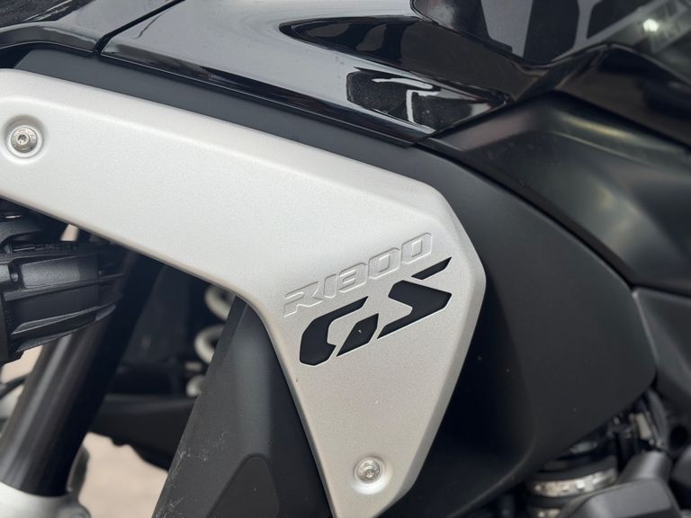 BMW R 1300 GS Triple Black