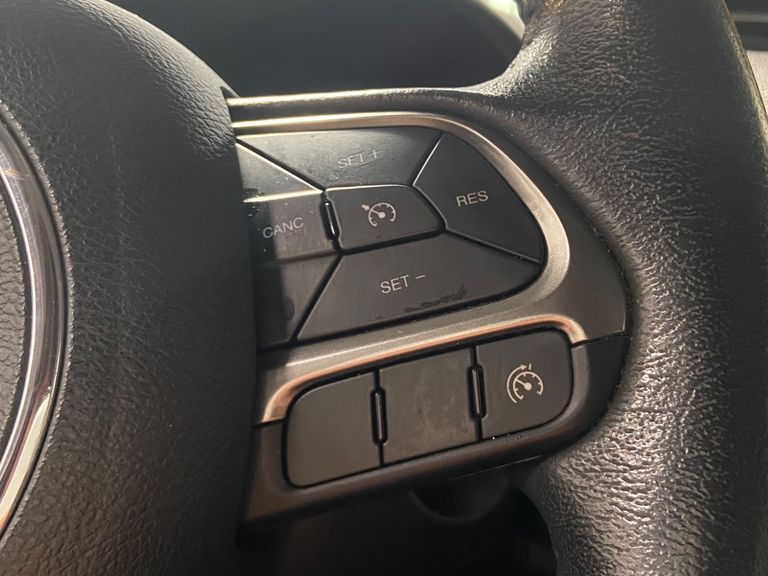Jeep Renegade Limited 1.8 4x2 Flex 16V Aut.