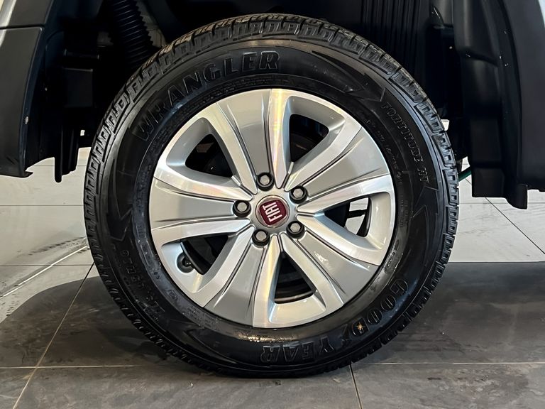 Fiat Toro Freedom 1.8 16V Flex Aut.