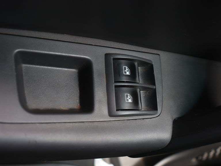 Fiat Grand Siena ATTRACTIVE 1.0 Flex 8V 4p