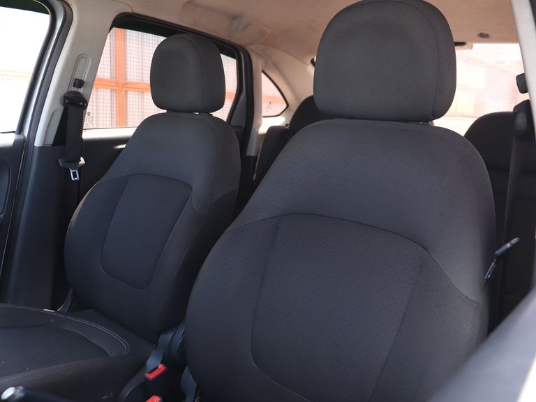 Fiat Grand Siena ATTRACTIVE 1.0 Flex 8V 4p