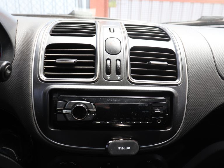 Fiat Grand Siena ATTRACTIVE 1.0 Flex 8V 4p