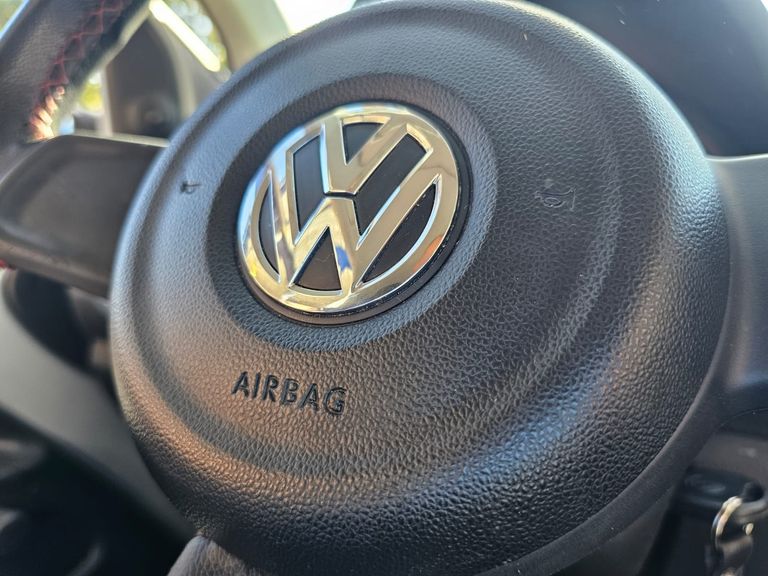 VolksWagen up! take 1.0 T. Flex 12V 3p