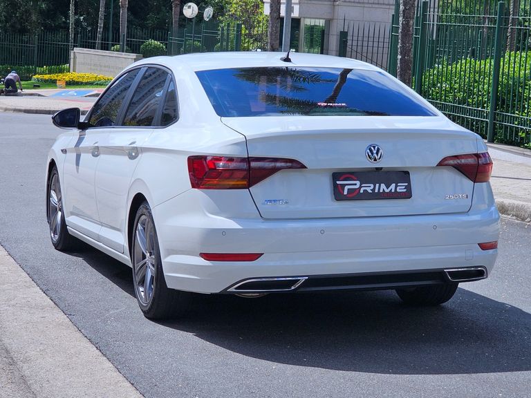 VolksWagen JETTA R-Line 250 TSI 1.4 Flex 16V Aut.