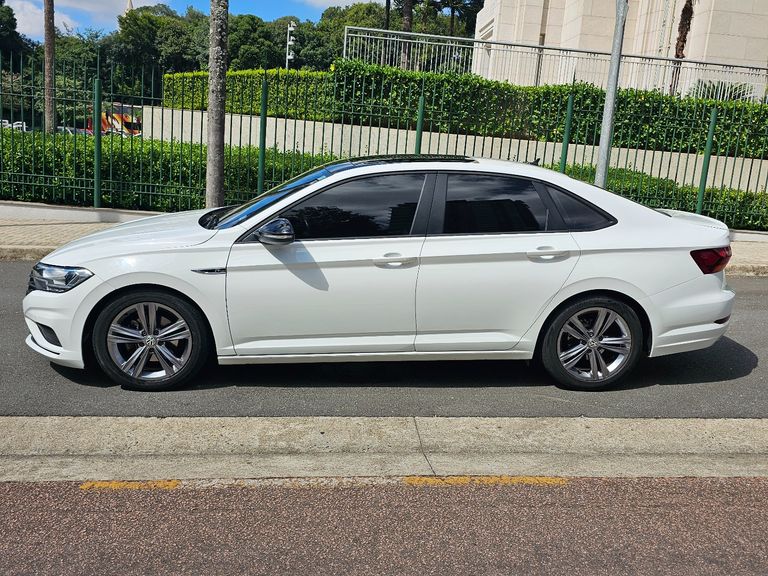 VolksWagen JETTA R-Line 250 TSI 1.4 Flex 16V Aut.