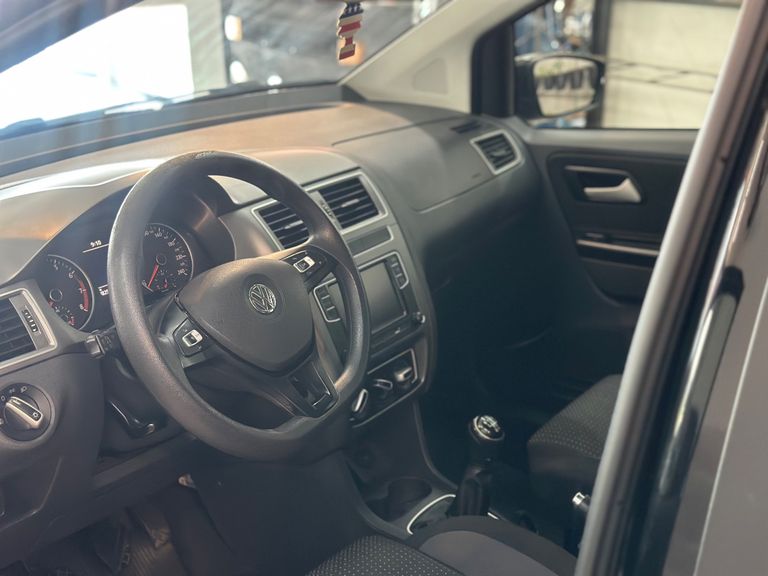 VolksWagen Fox Connect 1.6 Flex 8V 5p