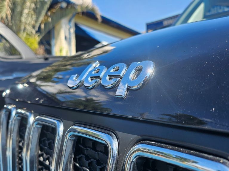 Jeep Renegade Sport 1.8 4x2 Flex 16V Aut.