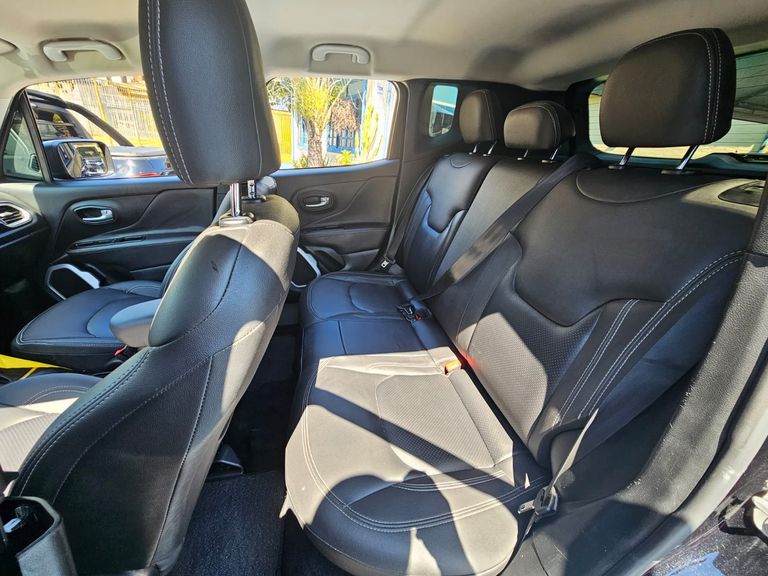 Jeep Renegade Sport 1.8 4x2 Flex 16V Aut.