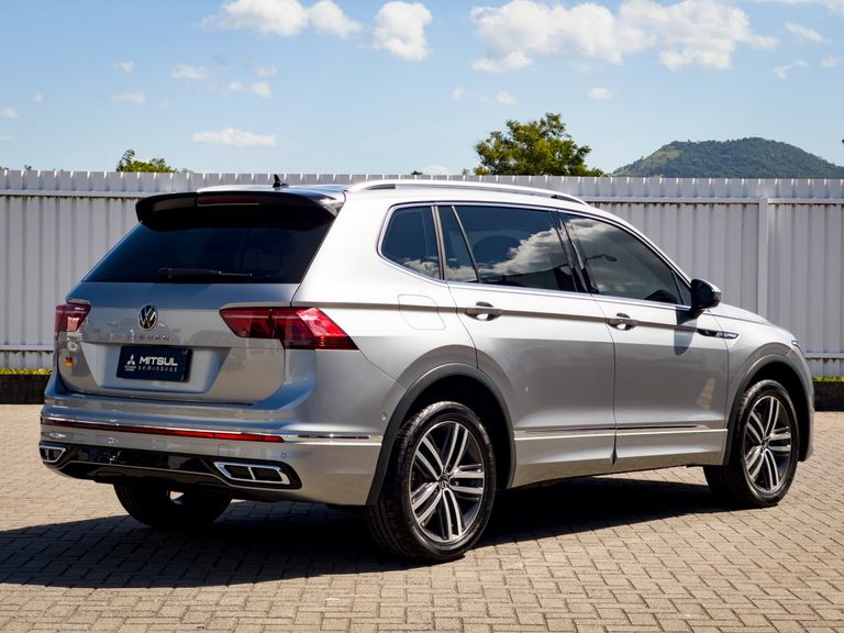 VolksWagen TIGUAN Allspac R-Line 300 TSI 2.0 