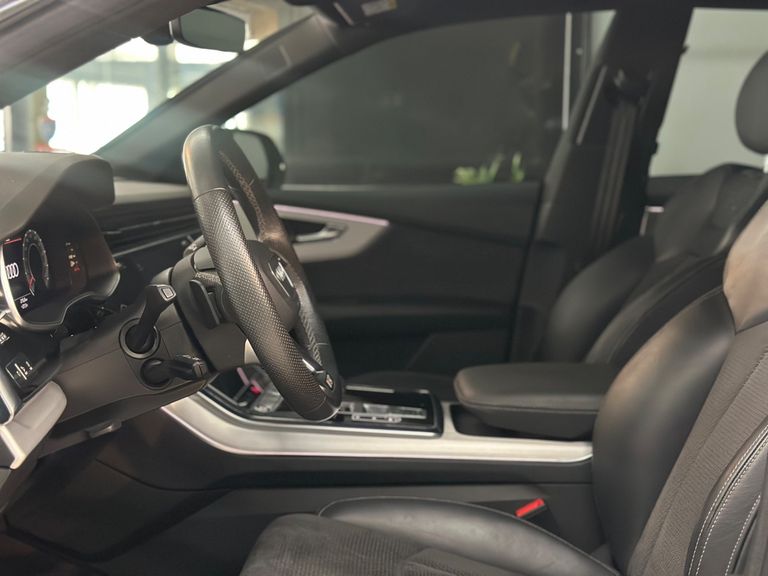 Audi Q8 Performance 3.0 TFSI Quattro S-tronic