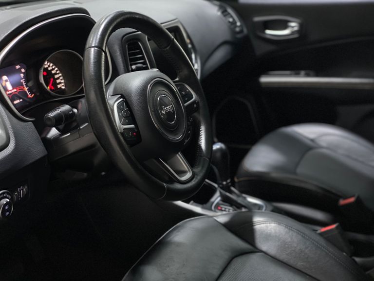 Jeep COMPASS LONGITUDE 2.0 4x2 Flex 16V Aut.