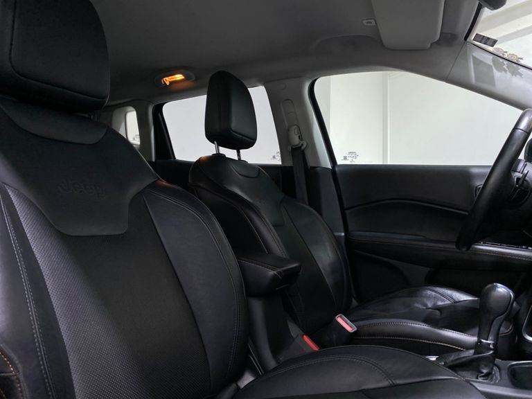 Jeep COMPASS LONGITUDE 2.0 4x2 Flex 16V Aut.