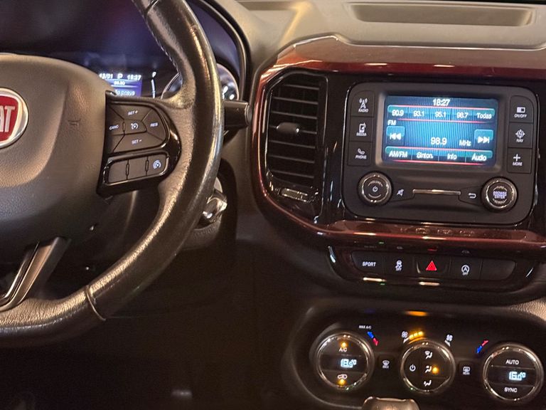 Fiat Toro Freedom 1.8 16V Flex Aut.