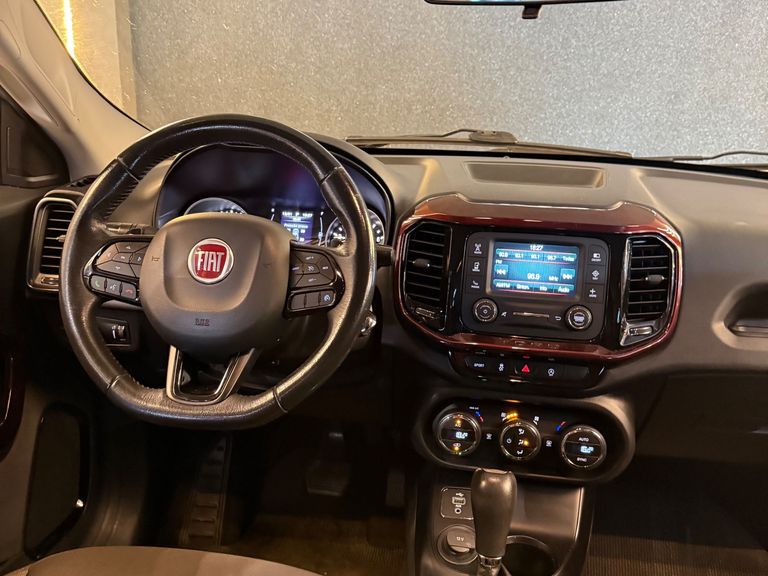 Fiat Toro Freedom 1.8 16V Flex Aut.