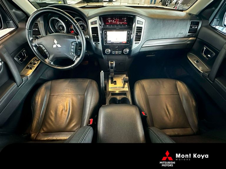 Mitsubishi Pajero HPE Full 3.2 4x4 T.I.Dies. 5p Aut