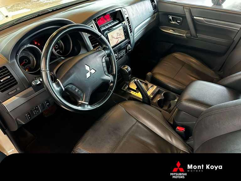 Mitsubishi Pajero HPE Full 3.2 4x4 T.I.Dies. 5p Aut