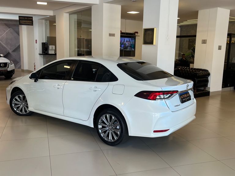 Toyota Corolla XEi 2.0 Flex 16V Aut.