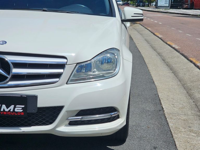 Mercedes C-180 CGI Classic 1.8 16V 156cv Aut.