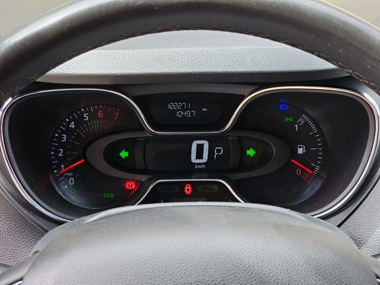Renault CAPTUR Intense 2.0 16V Flex 5p Aut.
