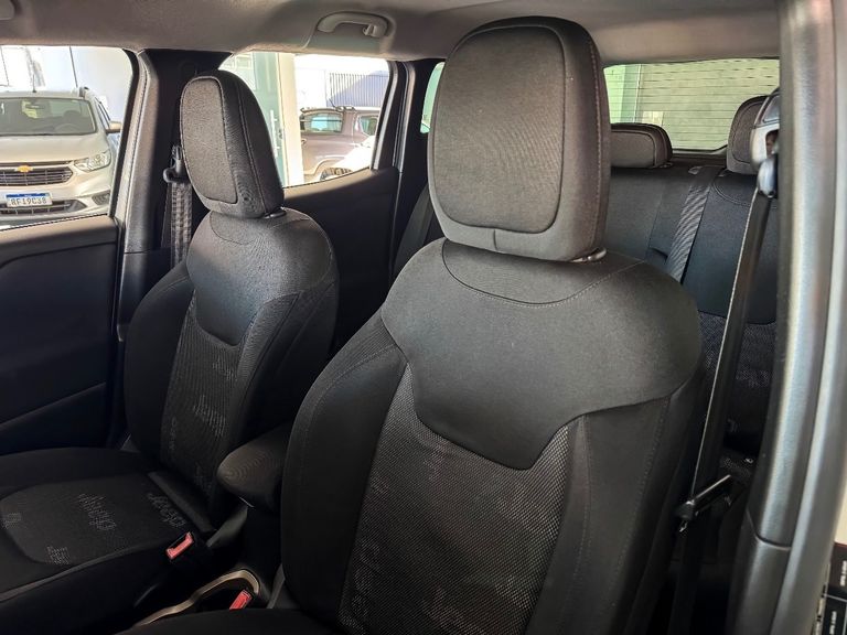 Jeep Renegade Sport 1.8 4x2 Flex 16V Aut.