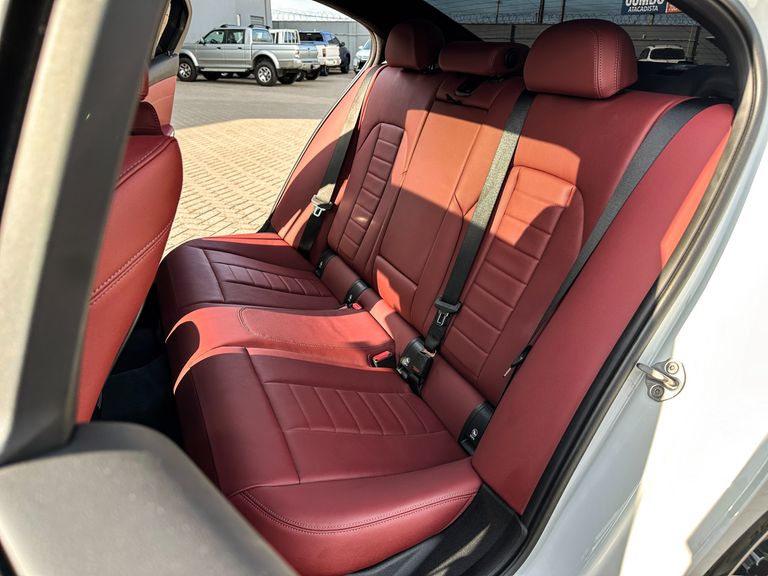 BMW 320iA 2.0 TB M Sport A.Flex/M.Sport 4p