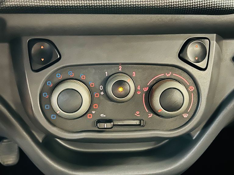 Fiat UNO SPORTING 1.4 EVO Fire Flex 8V 4p