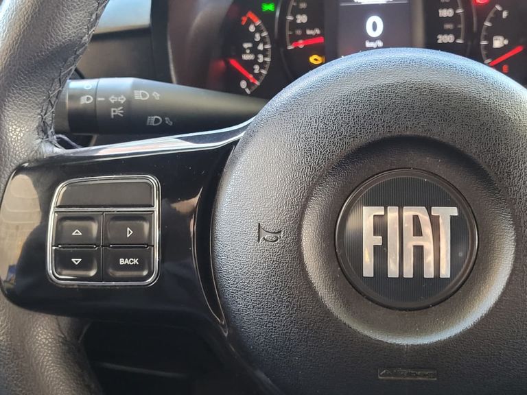 Fiat Strada Freedom 1.3 Flex 8V CD