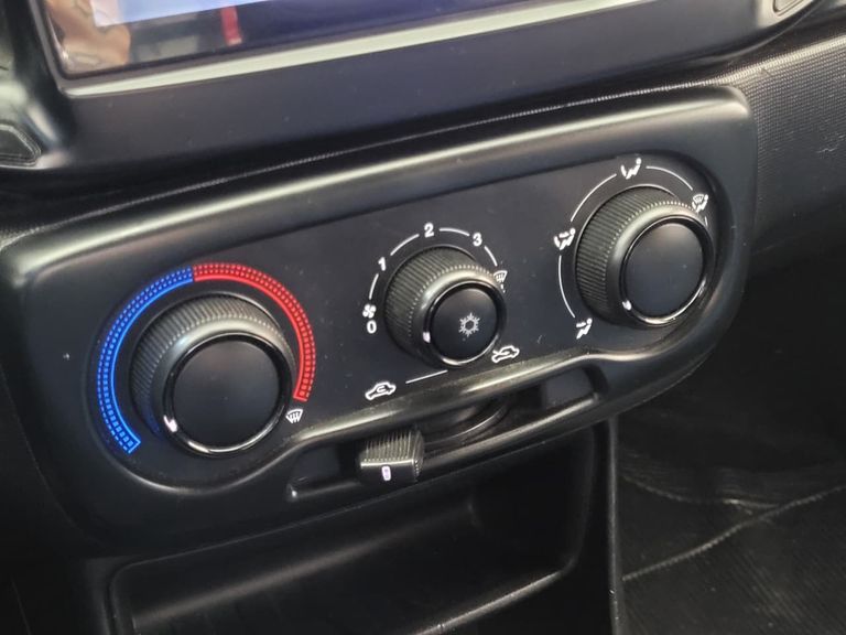 Fiat Strada Freedom 1.3 Flex 8V CD