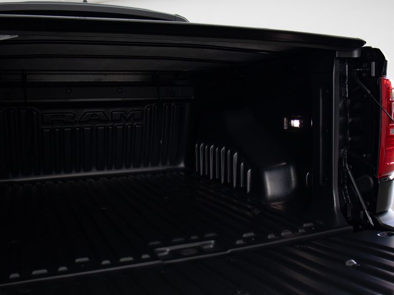 RAM RAMPAGE REBEL HURR.4 2.0 TB CD 4X4 Aut.