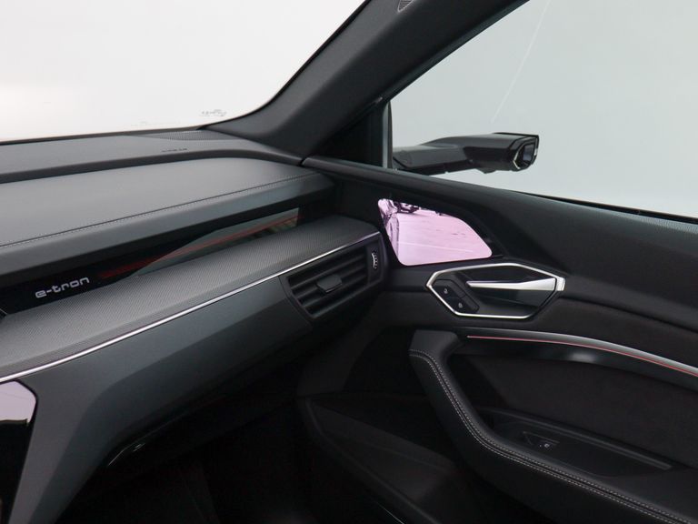 Audi E-TRON S Sportback Quat. Aut. (Elétrico)