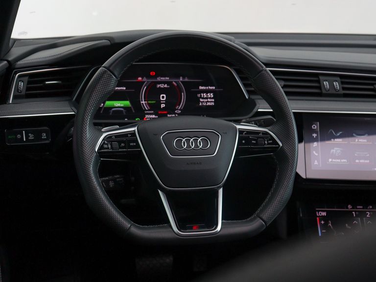 Audi E-TRON S Sportback Quat. Aut. (Elétrico)
