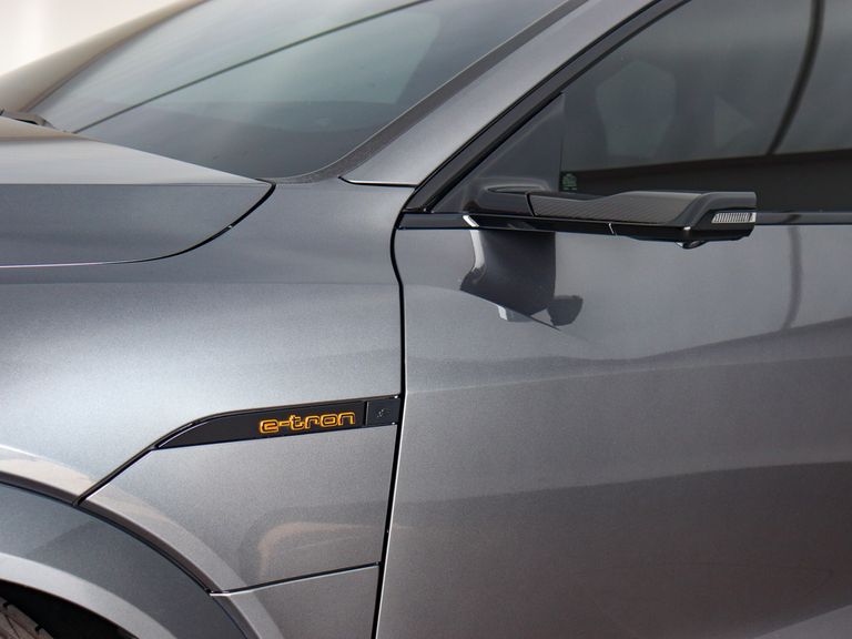 Audi E-TRON S Sportback Quat. Aut. (Elétrico)