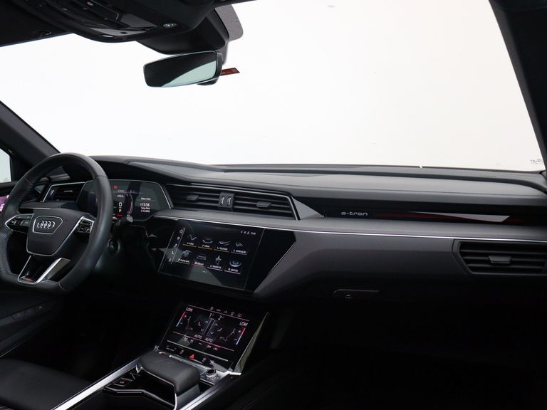 Audi E-TRON S Sportback Quat. Aut. (Elétrico)