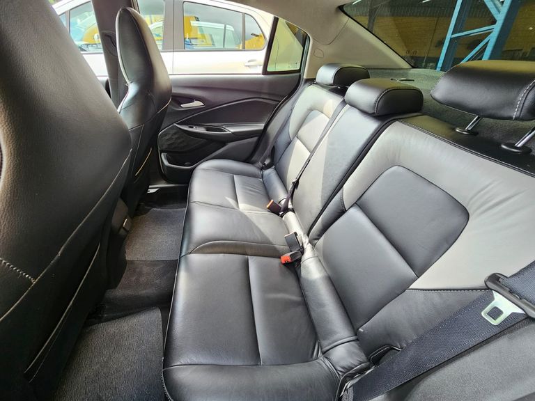 Chevrolet ONIX SEDAN Plus LTZ 1.0 12V TB Flex Aut.