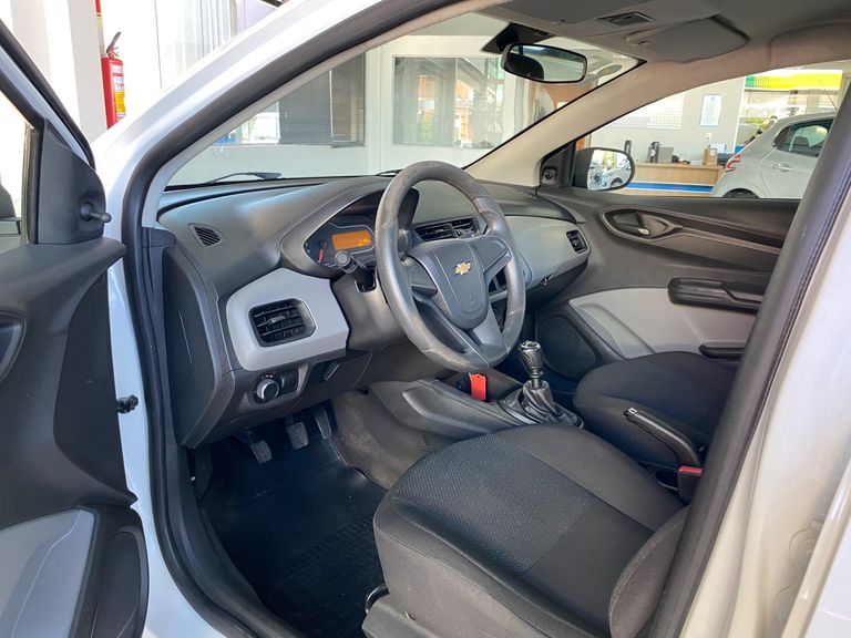 Chevrolet ONIX HATCH Joy 1.0 8V Flex 5p Mec.
