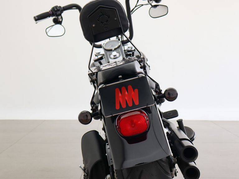 Harley FAT BOY LOW/ SPECIAL FLSTFB