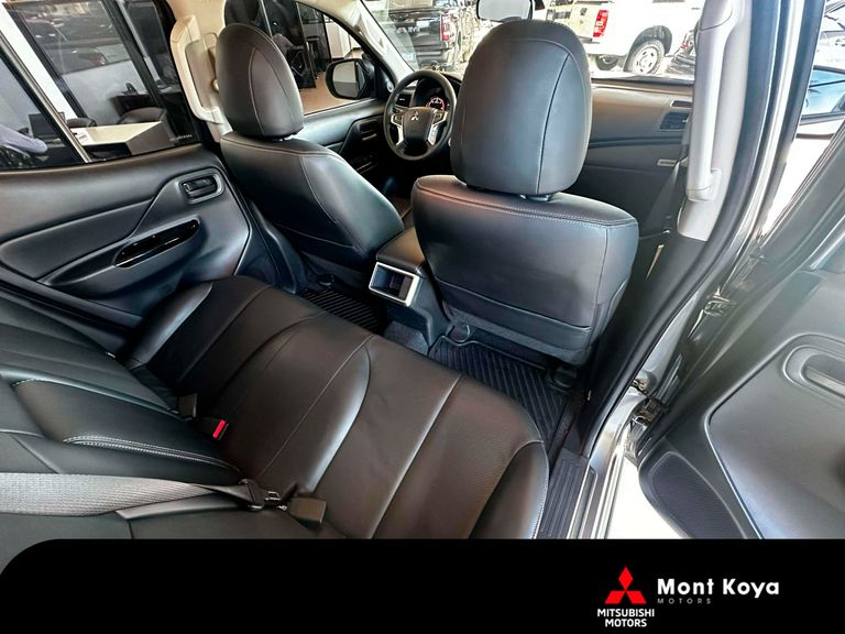 Mitsubishi L200 Trit. S.Out. GLS 2.4 CD Diesel Aut.