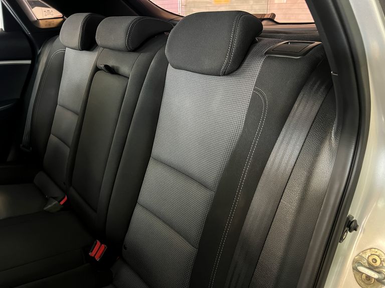 Hyundai i30 1.8 16V Aut. 5p